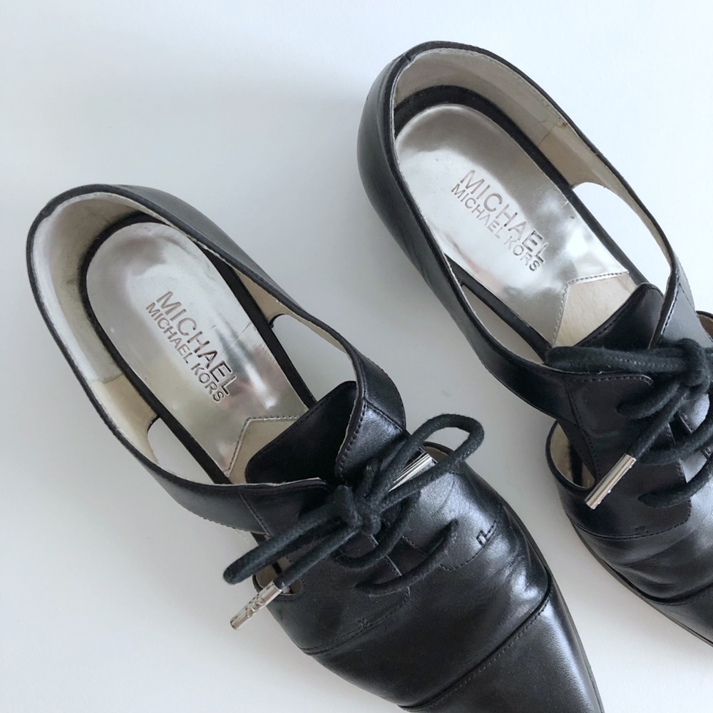 Michael Kors Graham Cutout Oxfords - Picture 3 of 4